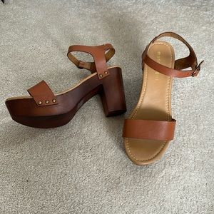Steve Madden chunky heel platform sandals